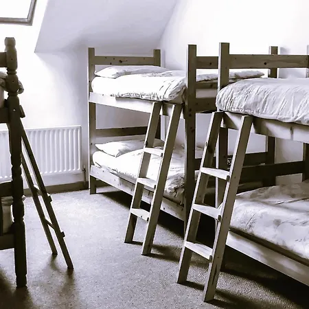 Bru Radharc Na Mara - Sea View Hostel